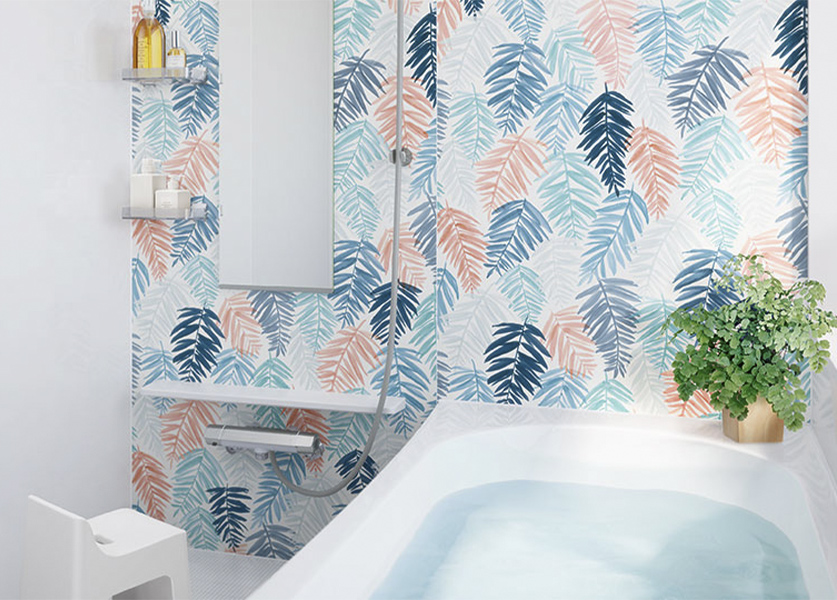 至上のリラックスをお届けするバスルーム<br />
<br />
磁器タイルの質感が高級ホテルのような居心地をもたらすキープクリーンフロア。見た目の美しさと上質な肌触りを兼ね備えています。<br />
ホーローならではの風合いのある光沢が魅力。「ホーロークリーン浴室パネル」は柄を焼きつけているので、⻑くその美しさを保ちます。